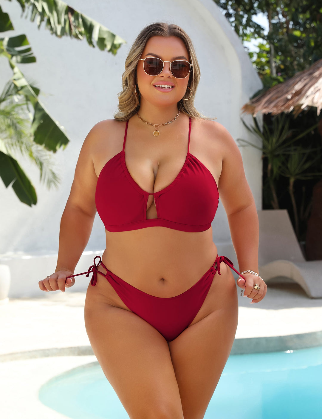 Bikini de talle alto con anilla central y abertura en el pecho para mujer