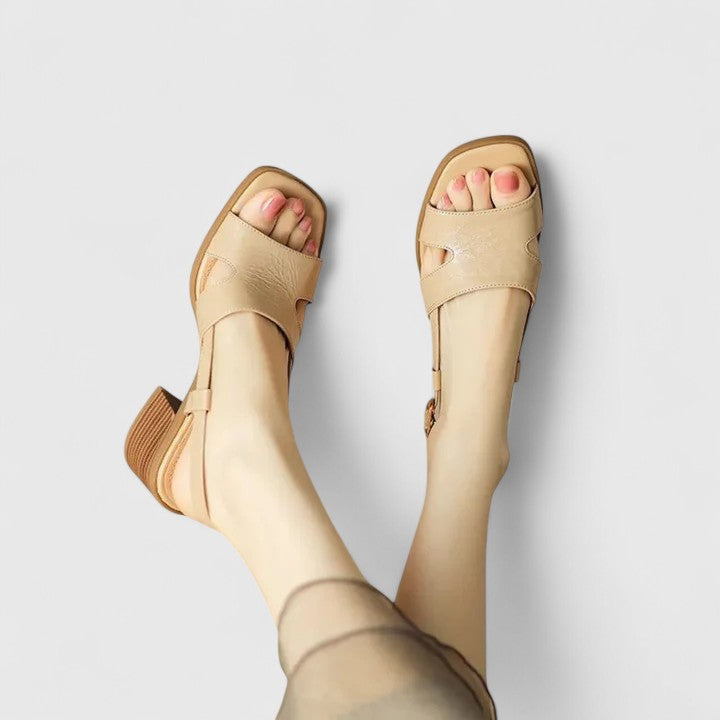 Sandalia de tacón slingback para mujer